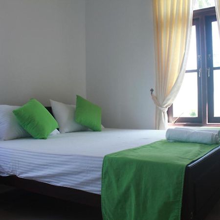 Queens Airport Residence Negombo Exterior foto