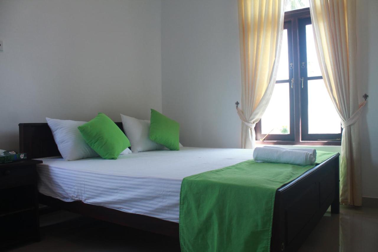 Queens Airport Residence Negombo Exterior foto