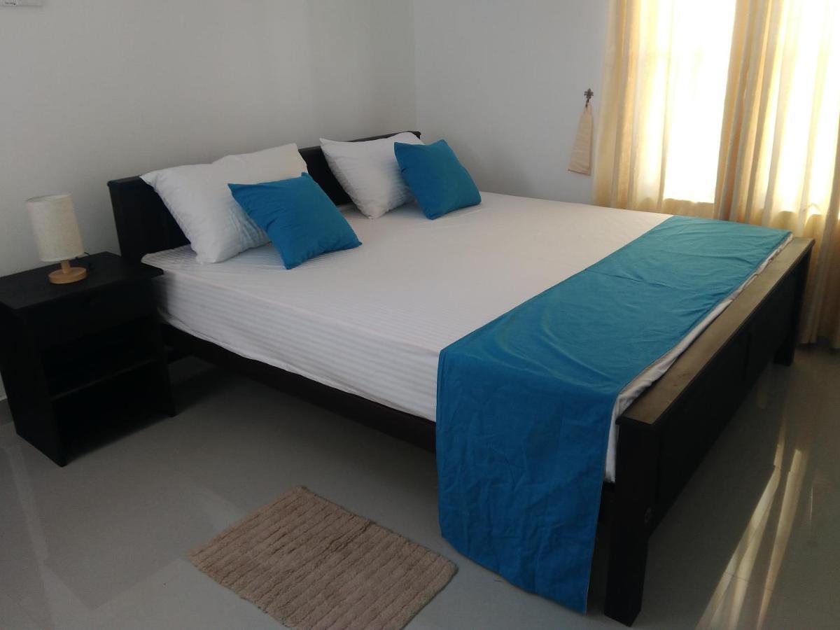 Queens Airport Residence Negombo Exterior foto