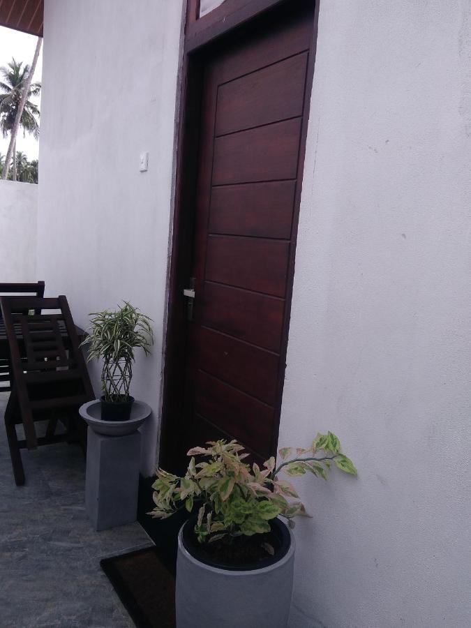 Queens Airport Residence Negombo Exterior foto